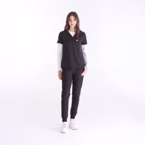 Cleo Black 01